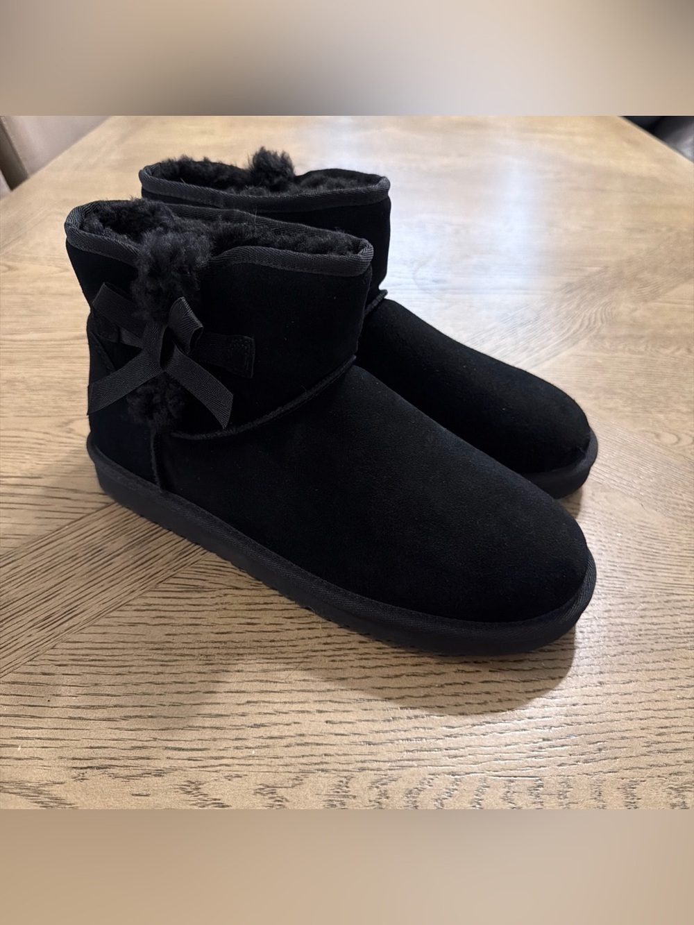 Koolaburra by UGG Women's Victoria Mini Boot Size 10M